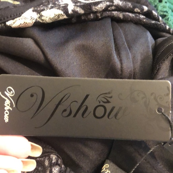 Lace Floral Dress. Black, size 3X. NWT - Picture 6 of 8